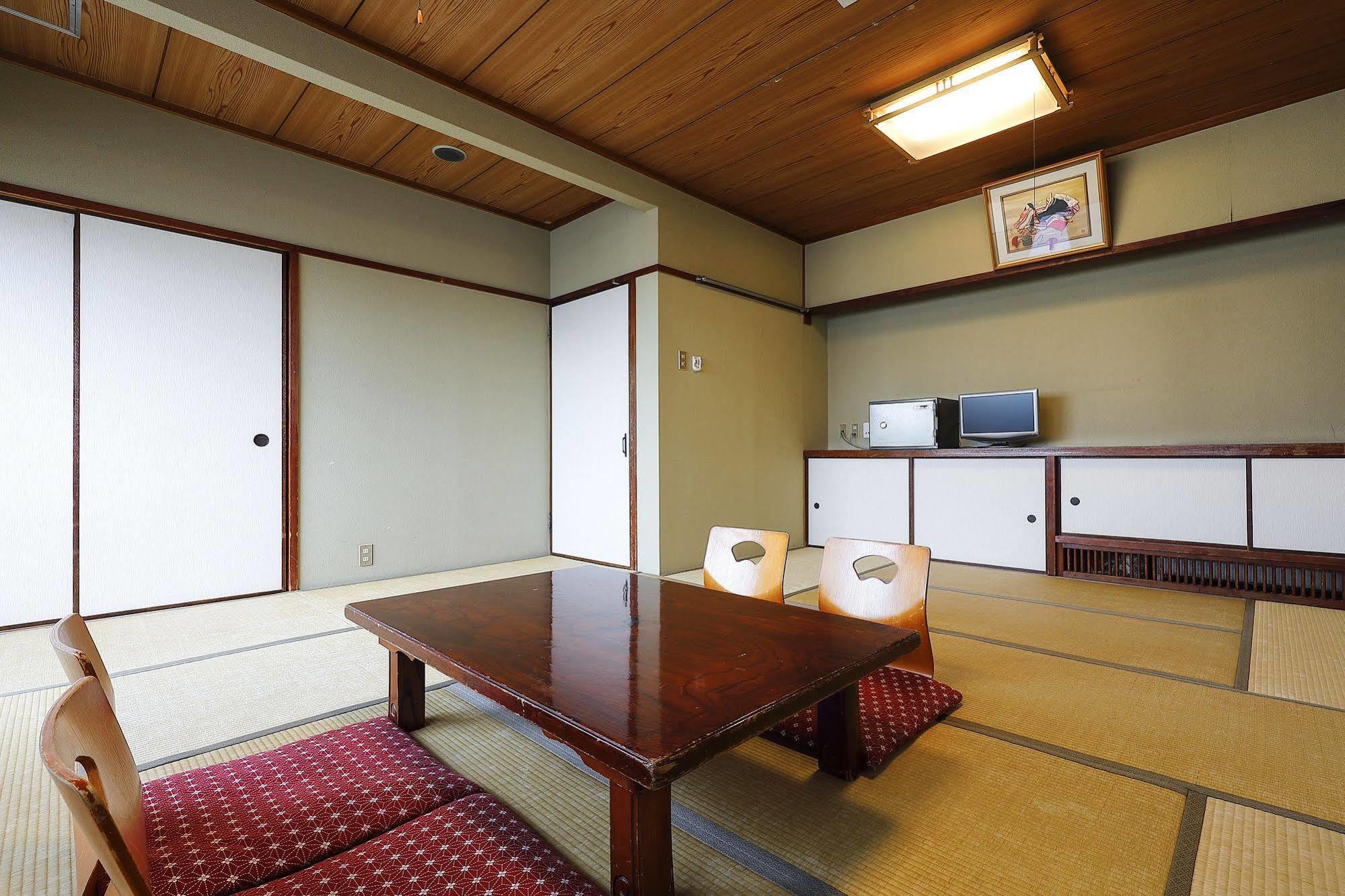Azumaya Ryokan Киото Экстерьер фото