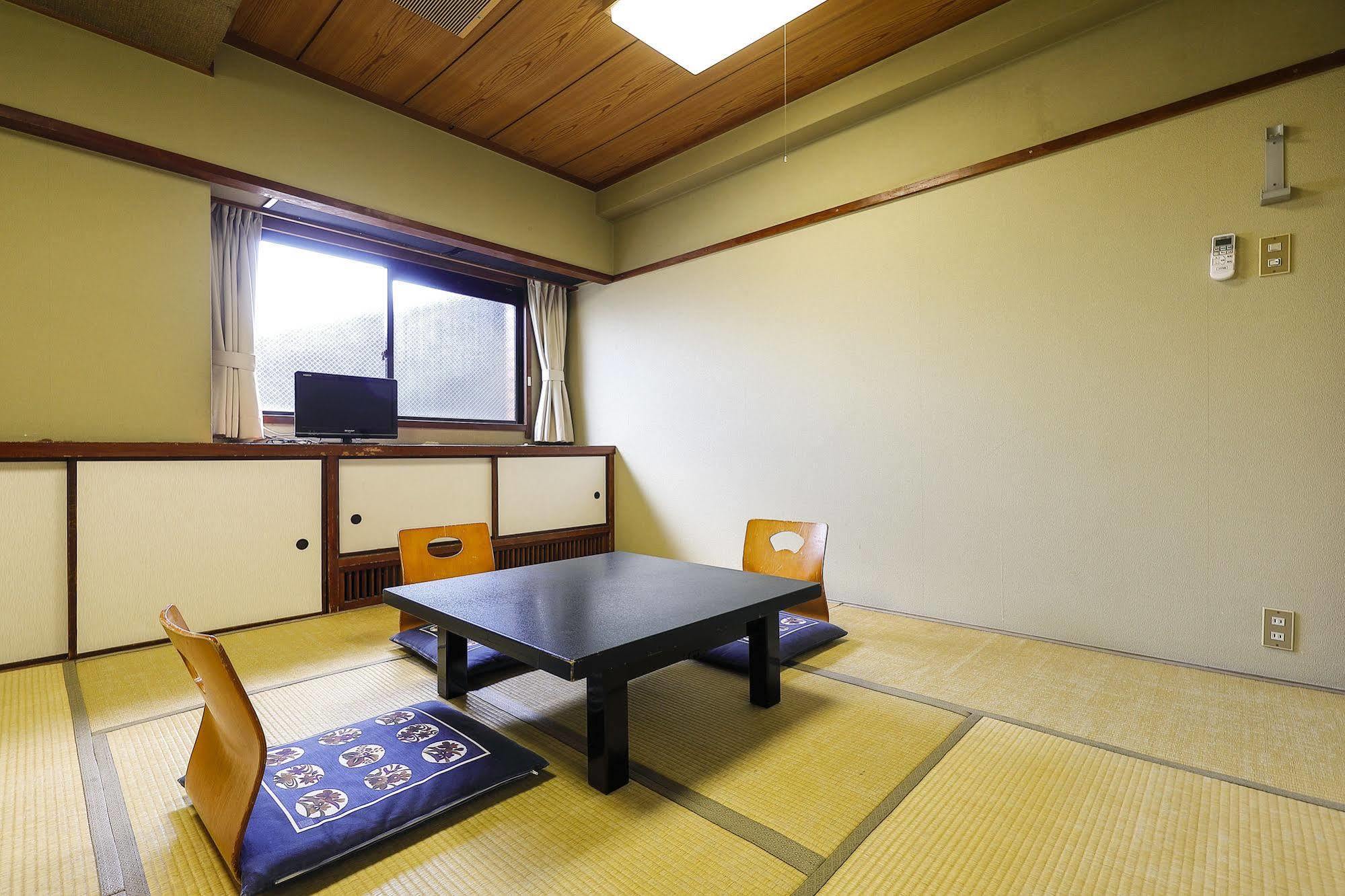 Azumaya Ryokan Киото Экстерьер фото