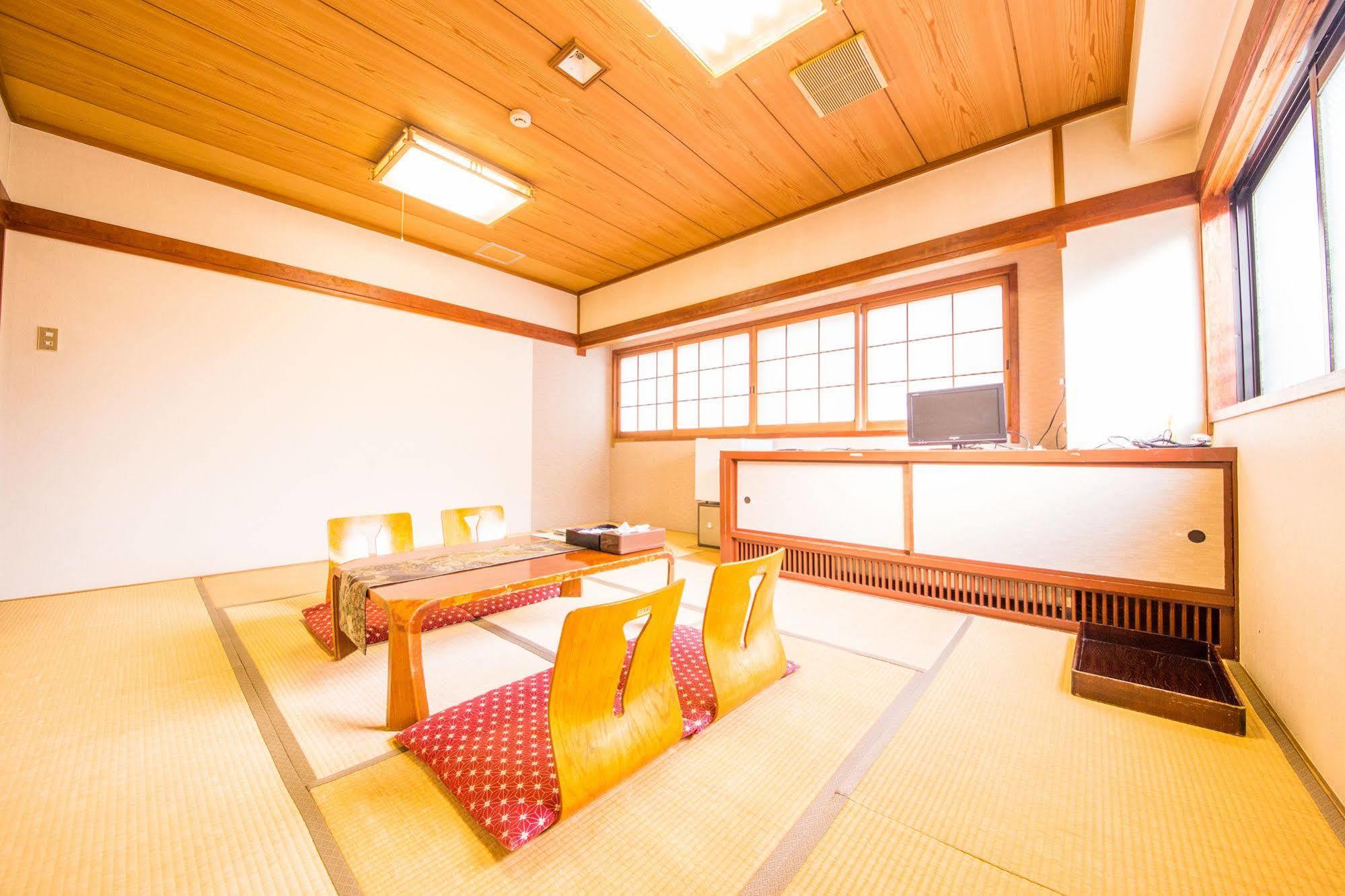 Azumaya Ryokan Киото Экстерьер фото