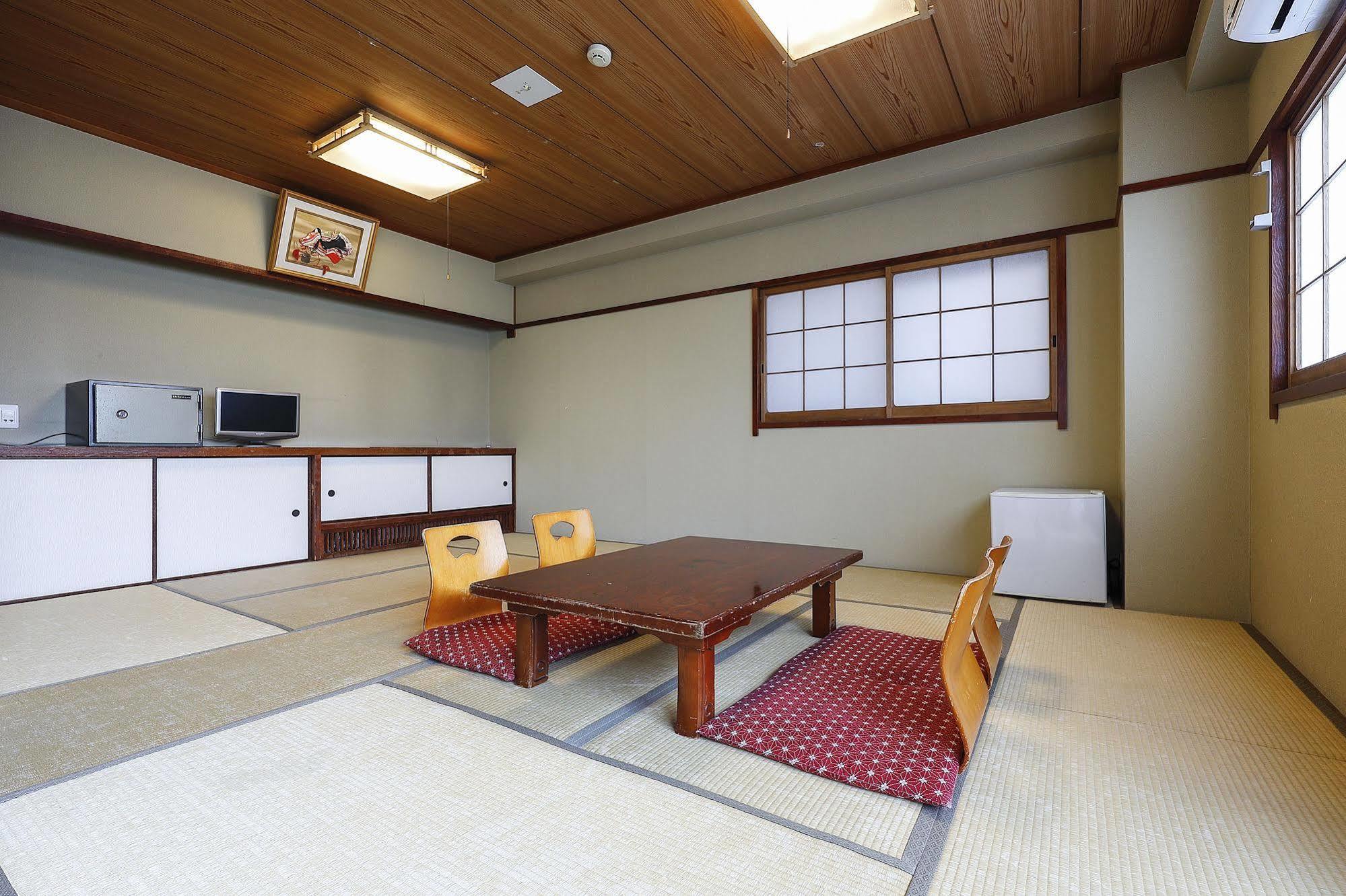 Azumaya Ryokan Киото Экстерьер фото