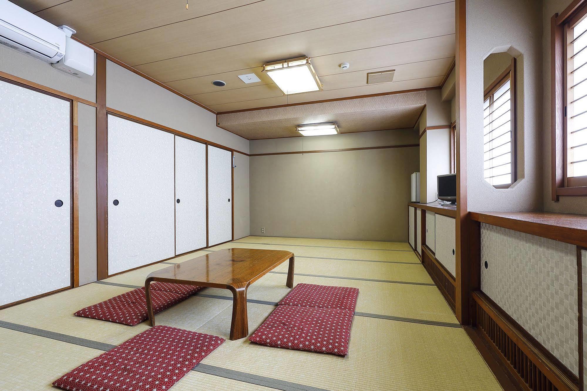 Azumaya Ryokan Киото Экстерьер фото
